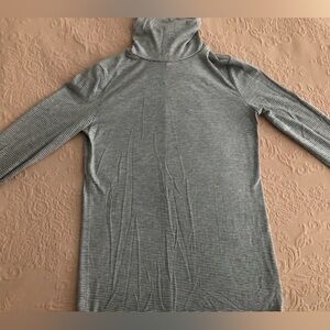 Ann Taylor Loft striped golf size M